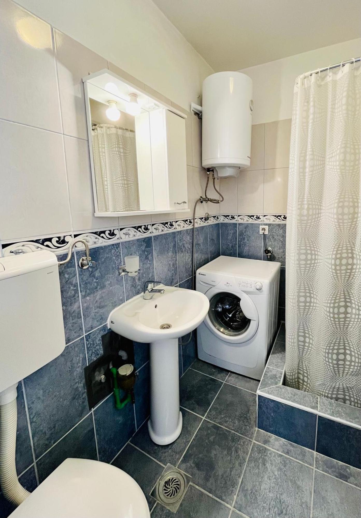 Studio Apartment Welcome 巴尔 外观 照片